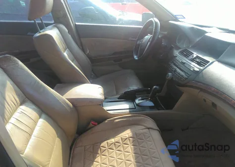 2009 Honda Accord 2.4 Ex-L from USA, damaged, VIN 1HGCP26899A025571